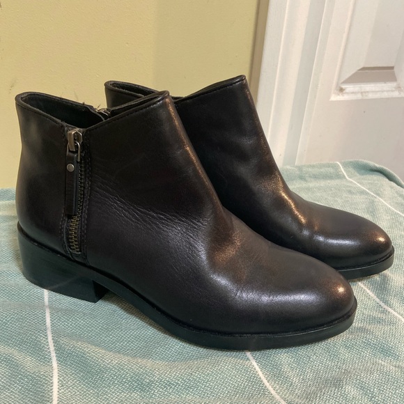 Cold Haan Hayes Ankle Bootie - Picture 9 of 12